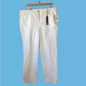 Gloria Vanderbilt Amanda Jeans Size 16W NWT